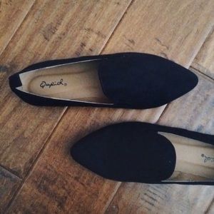 Pointed toe loafer flats, size 6 NEW